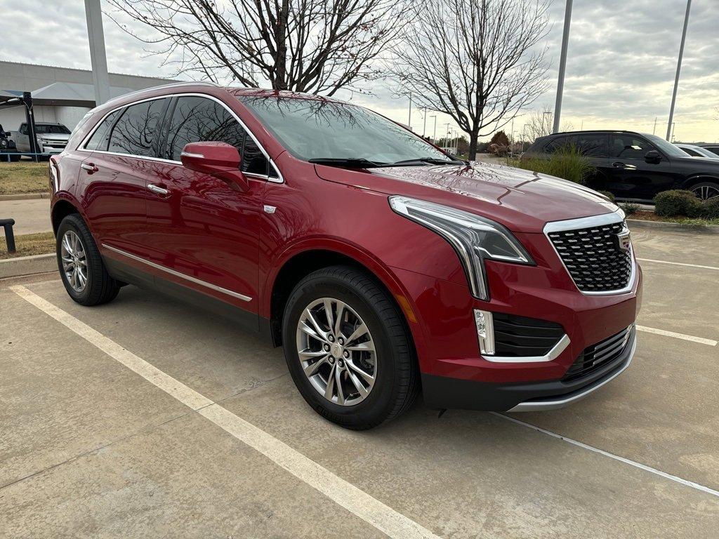 used 2021 Cadillac XT5 car, priced at $25,500