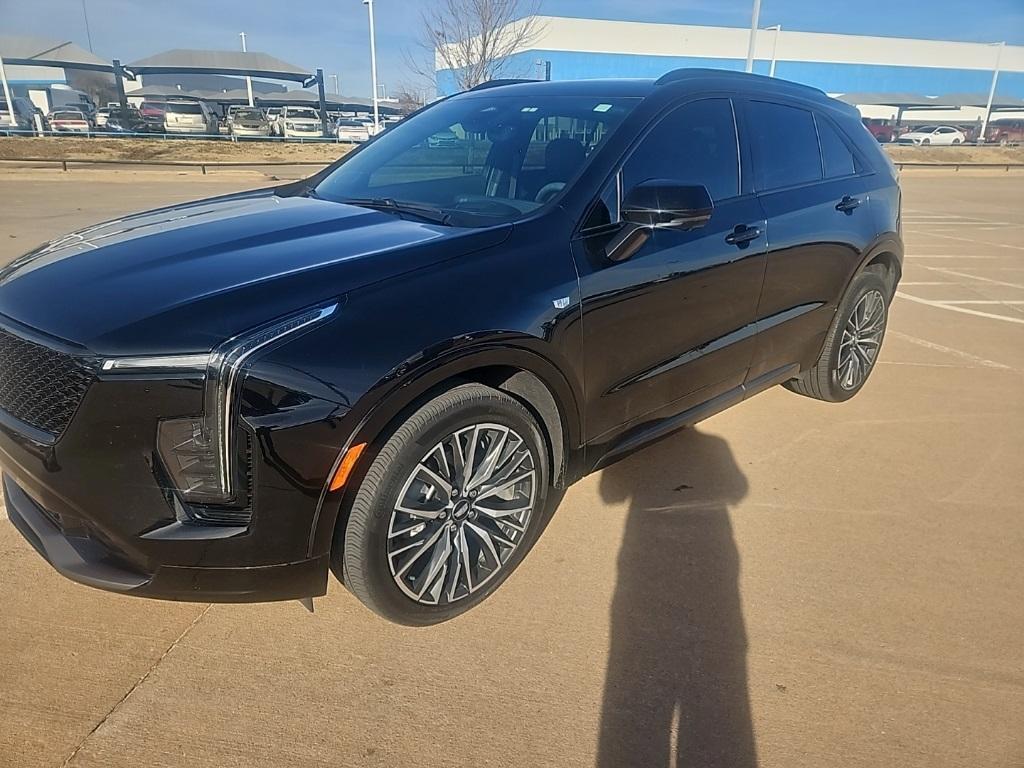 used 2025 Cadillac XT4 car, priced at $43,134