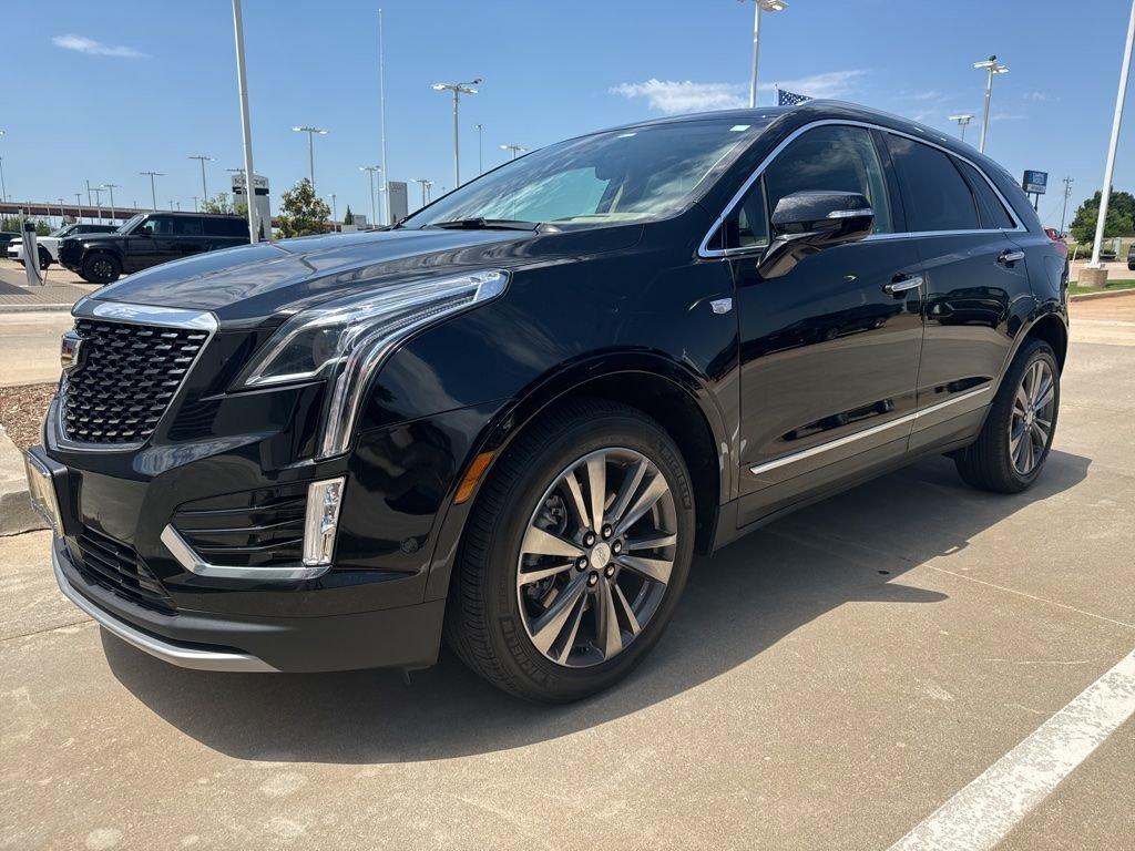 used 2021 Cadillac XT5 car, priced at $30,687