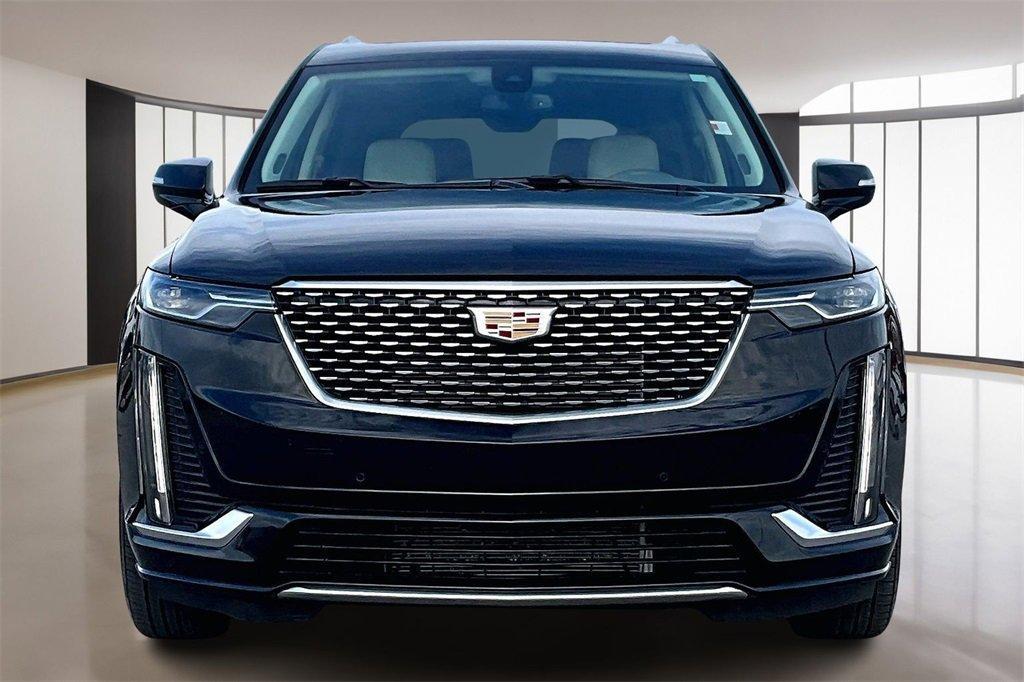 used 2025 Cadillac XT6 car, priced at $43,500