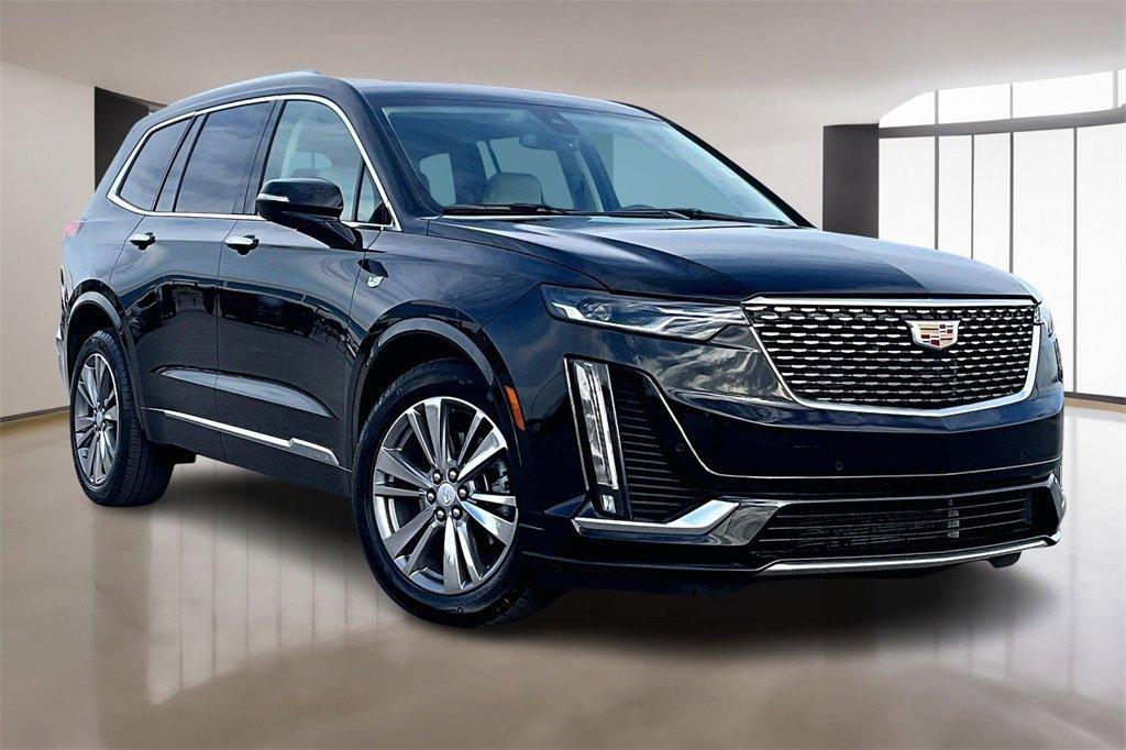 used 2025 Cadillac XT6 car, priced at $43,500