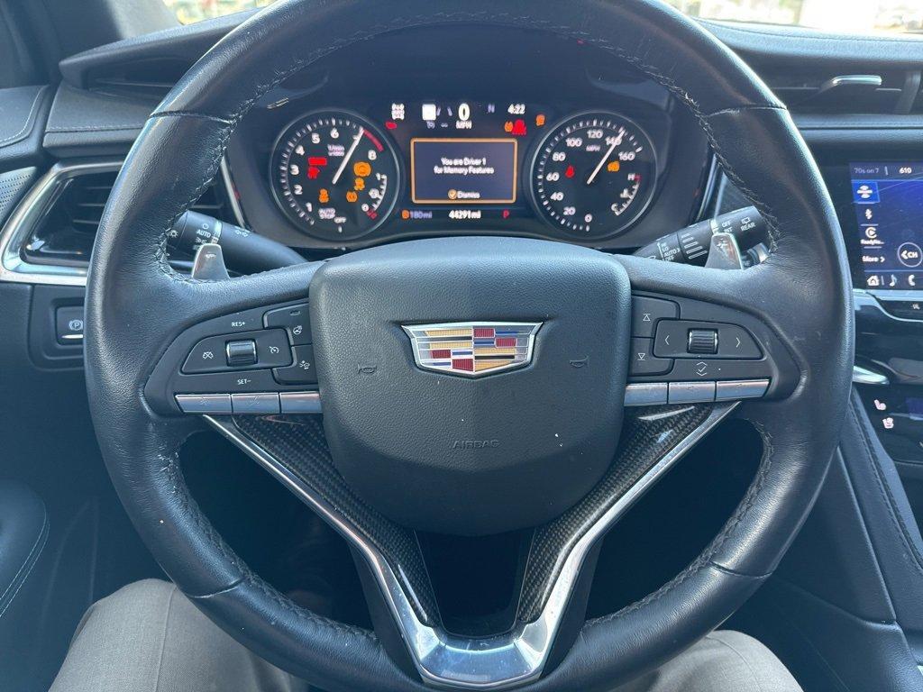 used 2023 Cadillac XT6 car, priced at $41,500