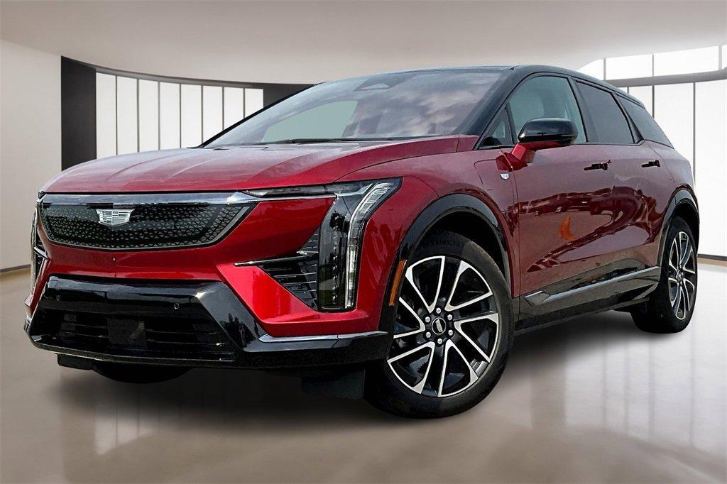 new 2025 Cadillac OPTIQ car, priced at $60,495
