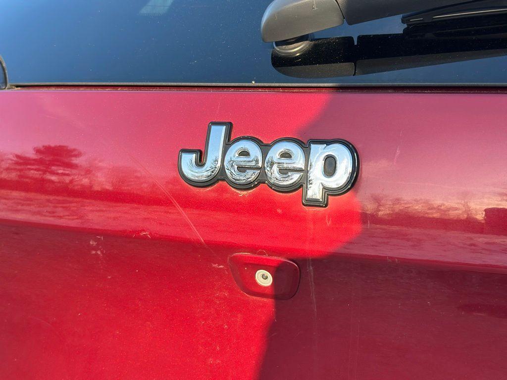 used 2014 Jeep Cherokee car, priced at $7,980
