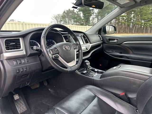 used 2019 Toyota Highlander car, priced at $28,980
