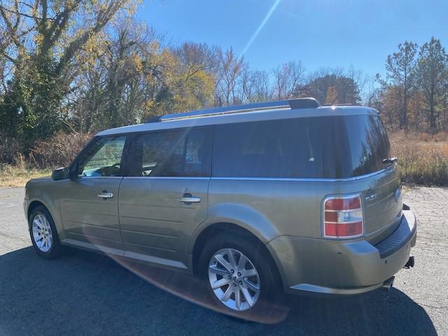 used 2012 Ford Flex car, priced at $6,995
