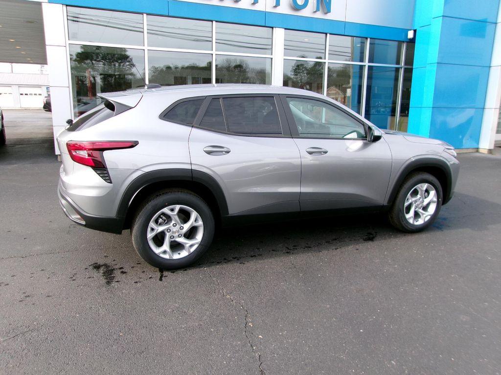 new 2026 Chevrolet Trax car, priced at $24,499