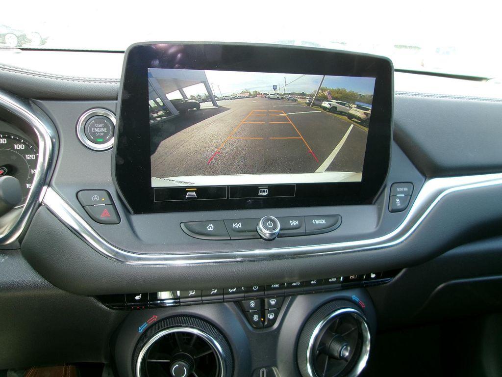 used 2025 Chevrolet Blazer car, priced at $28,999