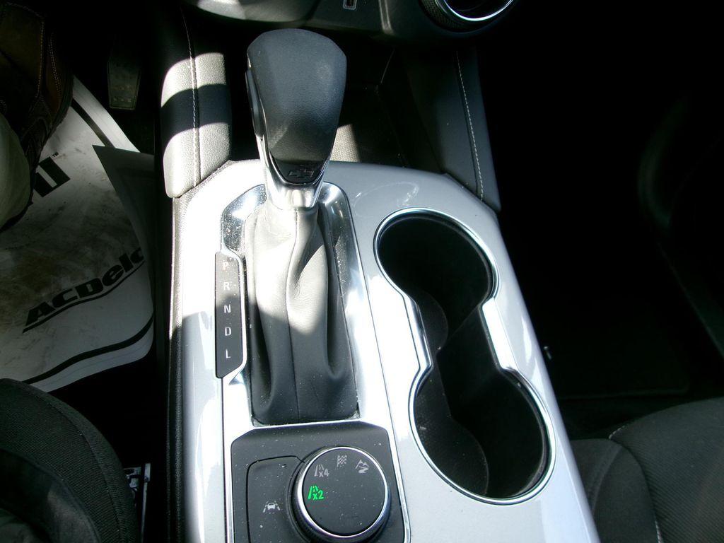 used 2025 Chevrolet Blazer car, priced at $28,999