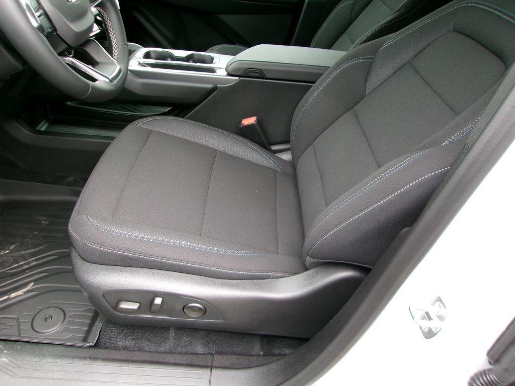 new 2026 Chevrolet Equinox EV car, priced at $28,999