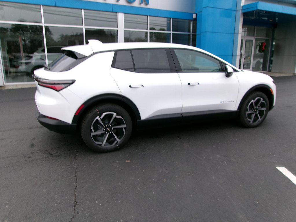 new 2026 Chevrolet Equinox EV car, priced at $28,999