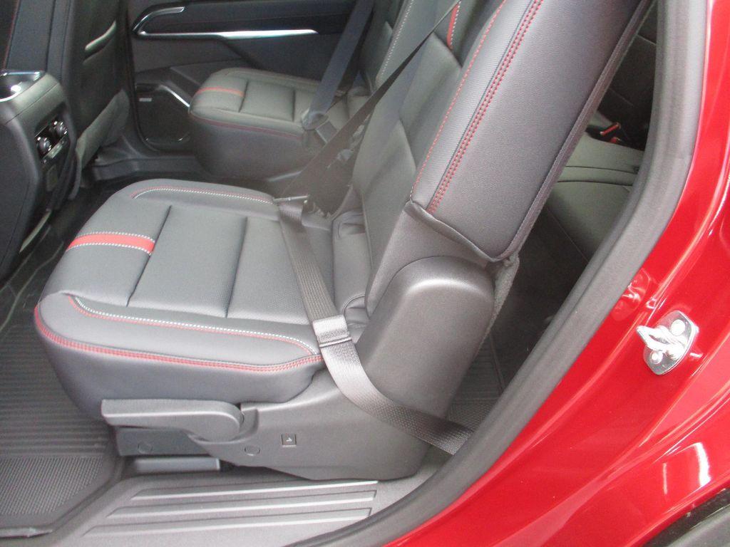 new 2026 Chevrolet Traverse car, priced at $53,999