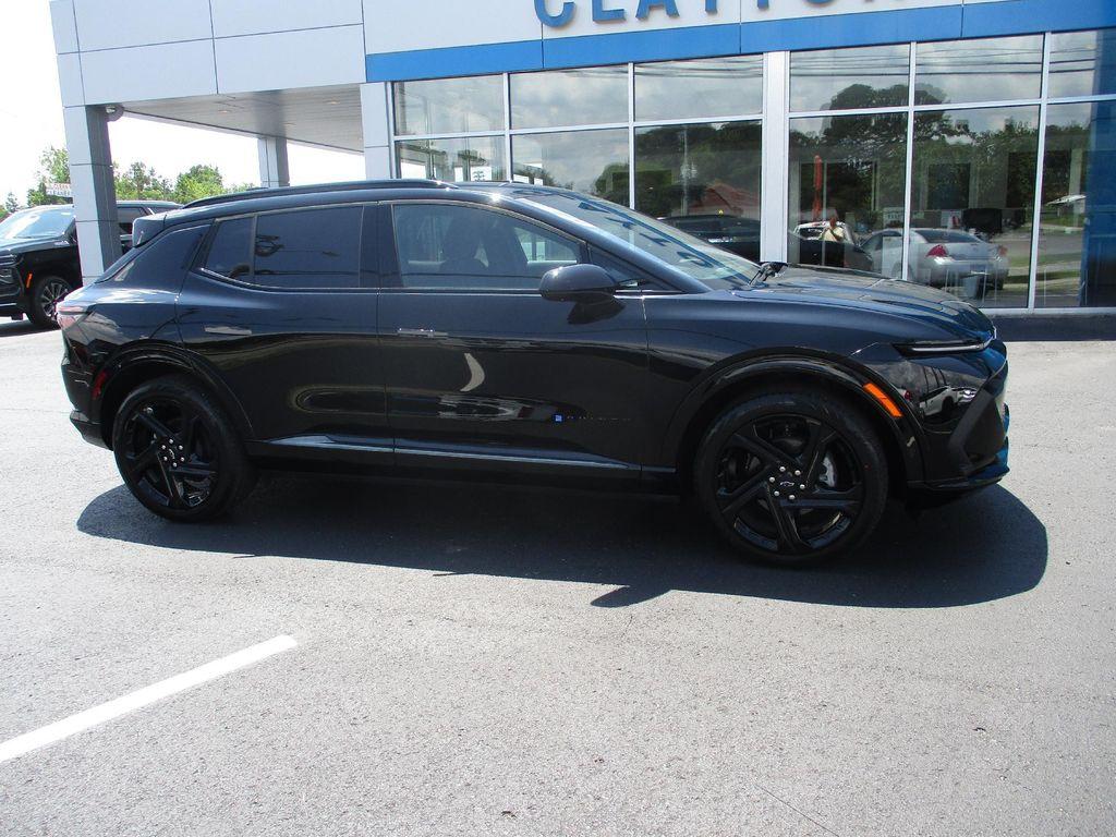 used 2024 Chevrolet Equinox EV car, priced at $26,999