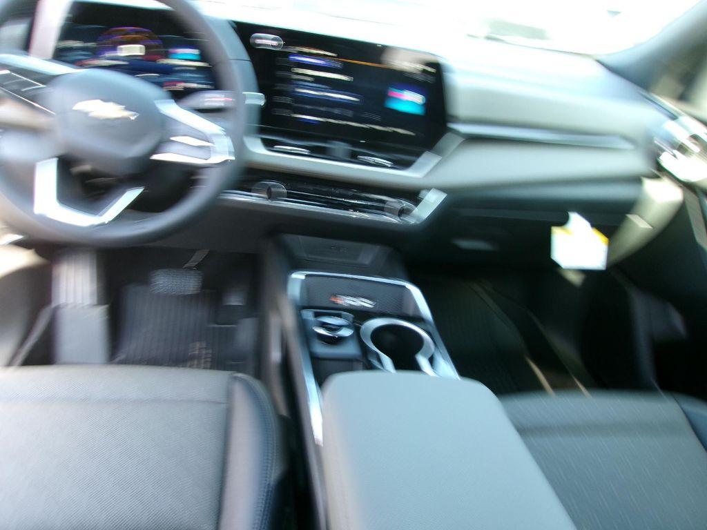 new 2026 Chevrolet Equinox car, priced at $30,999