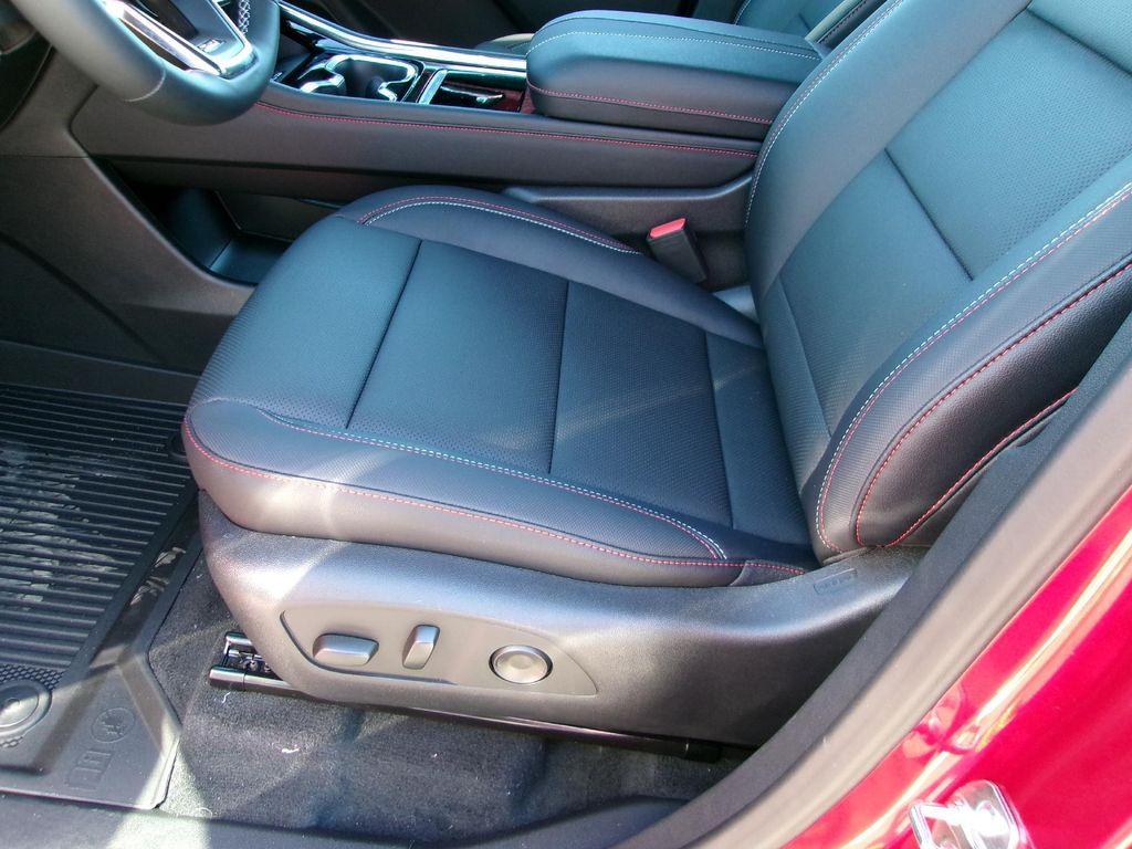 new 2026 Chevrolet Traverse car, priced at $48,999