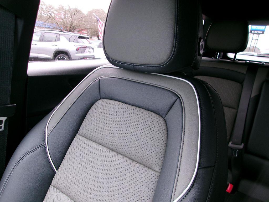 new 2026 Chevrolet Equinox car, priced at $30,999