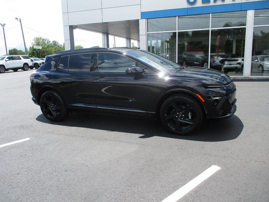 used 2024 Chevrolet Equinox EV car, priced at $23,999