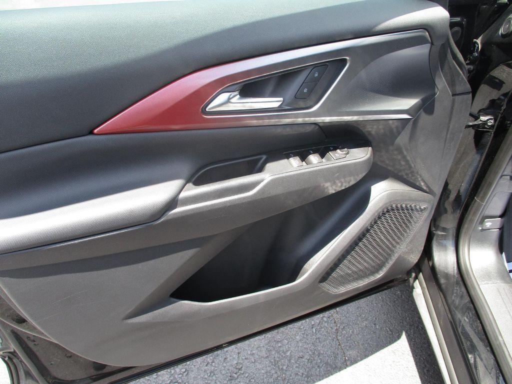 used 2024 Chevrolet Equinox EV car, priced at $23,999