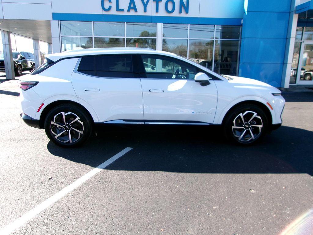 used 2025 Chevrolet Equinox EV car, priced at $23,499