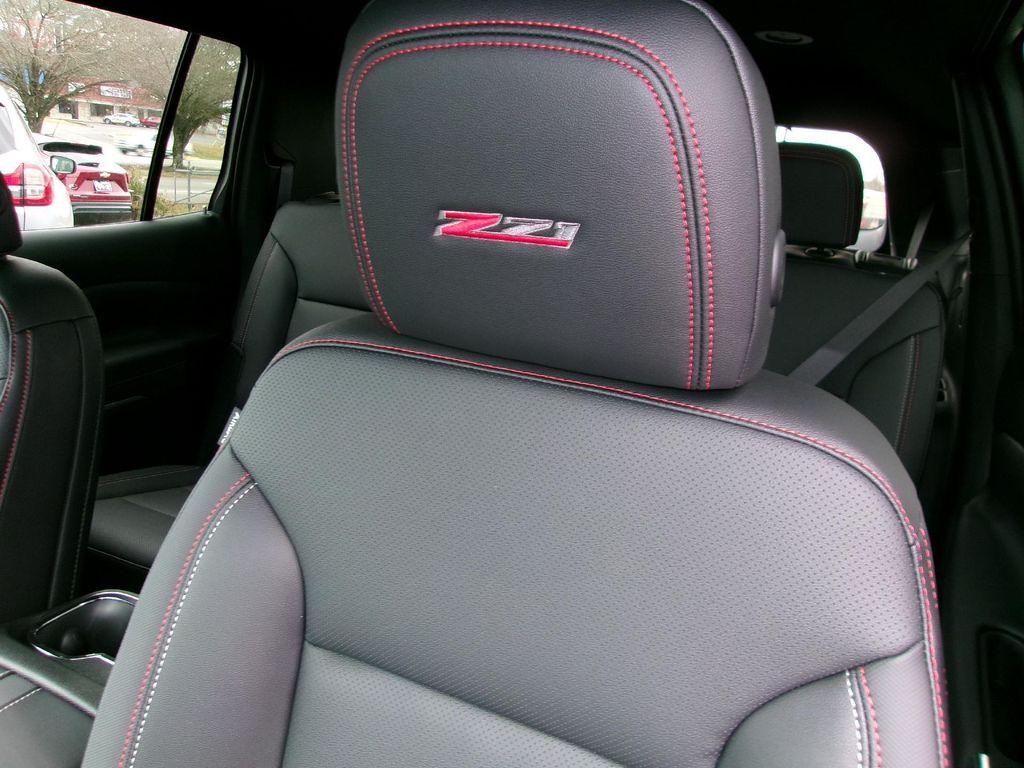 new 2026 Chevrolet Traverse car, priced at $48,499