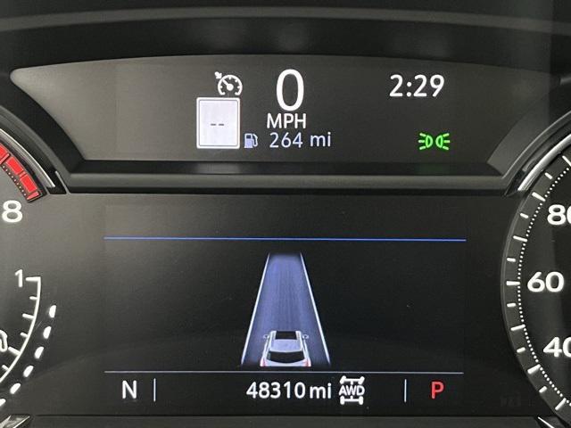 used 2023 Cadillac XT5 car, priced at $28,996