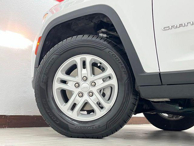 used 2024 Jeep Grand Cherokee car, priced at $24,996