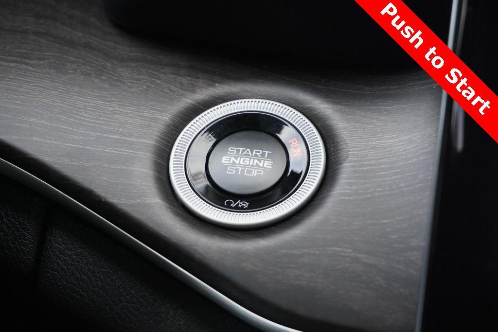 new 2025 Jeep Grand Cherokee car, priced at $48,155