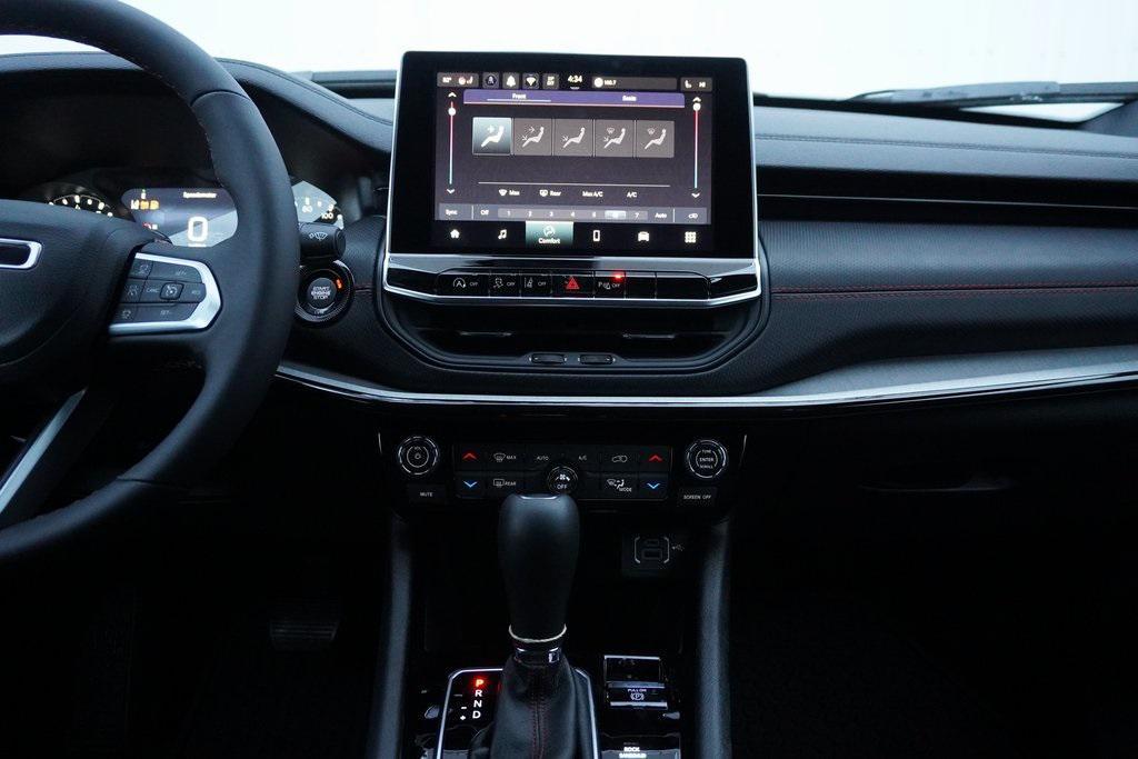 new 2026 Jeep Compass car, priced at $31,984