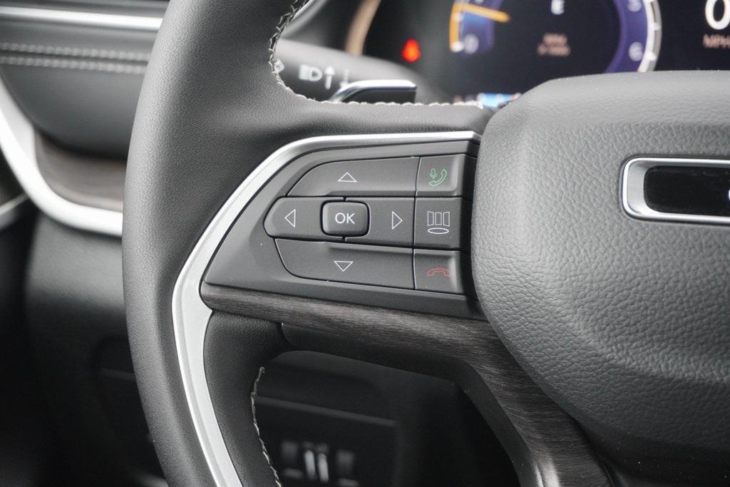 new 2025 Jeep Grand Cherokee car, priced at $46,018