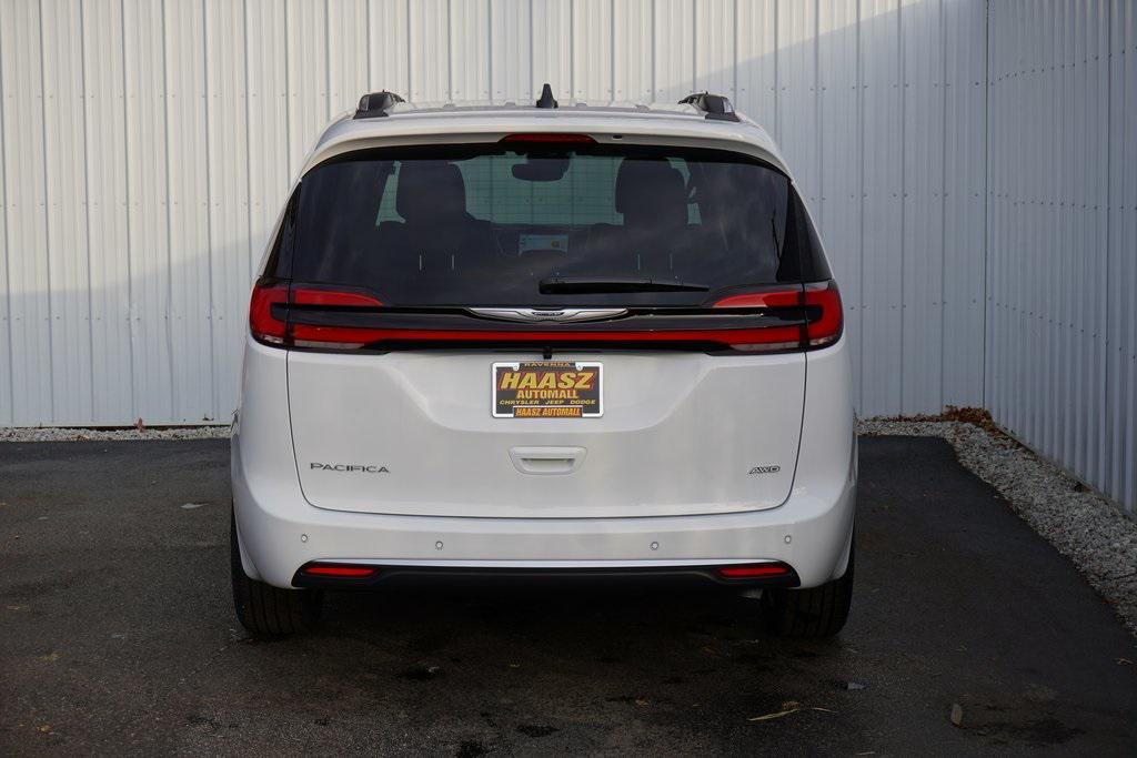 new 2026 Chrysler Pacifica car, priced at $52,531