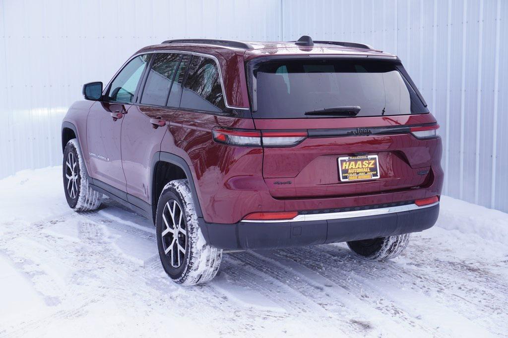 new 2025 Jeep Grand Cherokee car, priced at $38,052