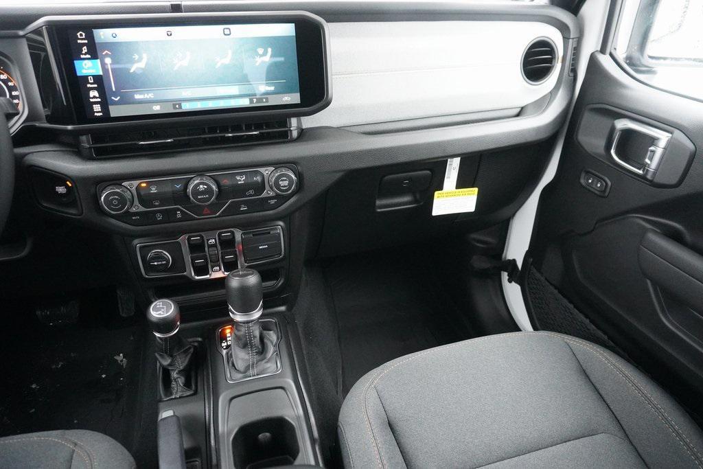 new 2026 Jeep Gladiator car, priced at $44,428