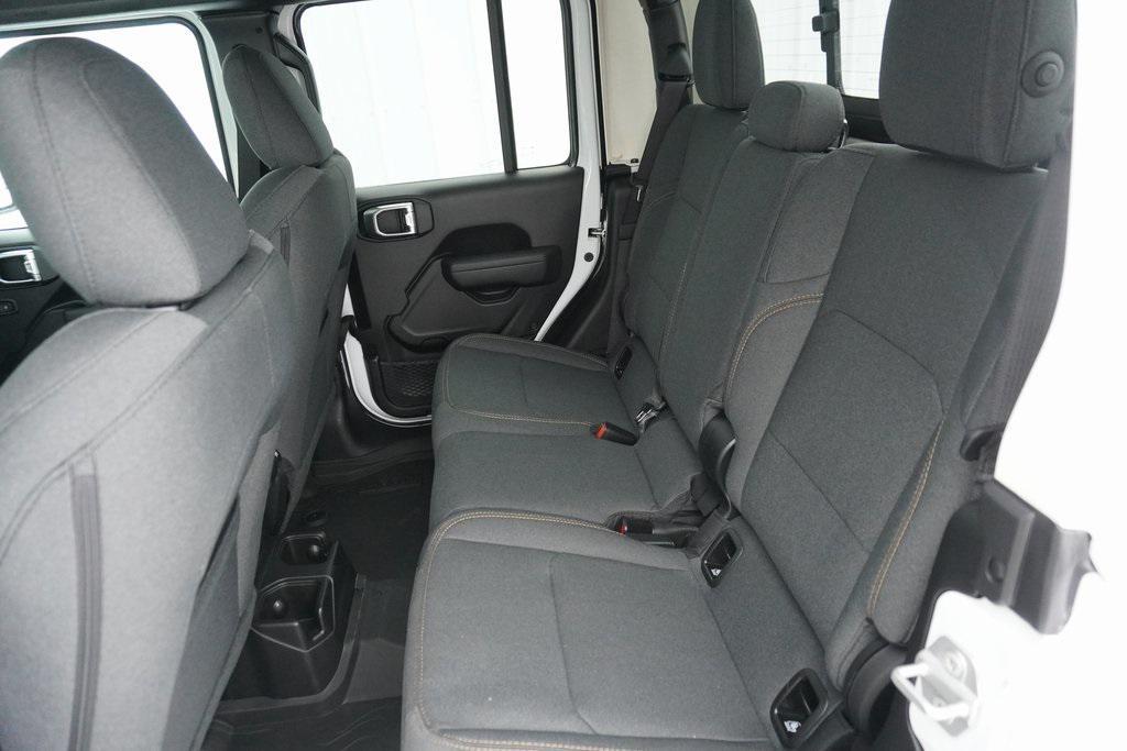 new 2026 Jeep Gladiator car, priced at $44,428