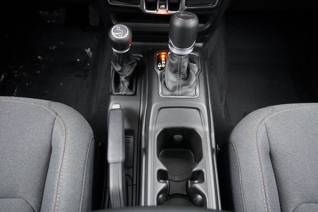 new 2026 Jeep Gladiator car, priced at $44,428