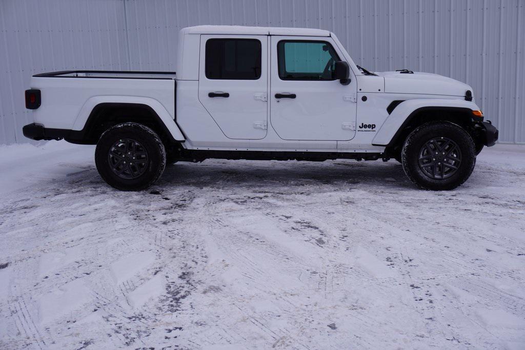 new 2026 Jeep Gladiator car, priced at $44,428