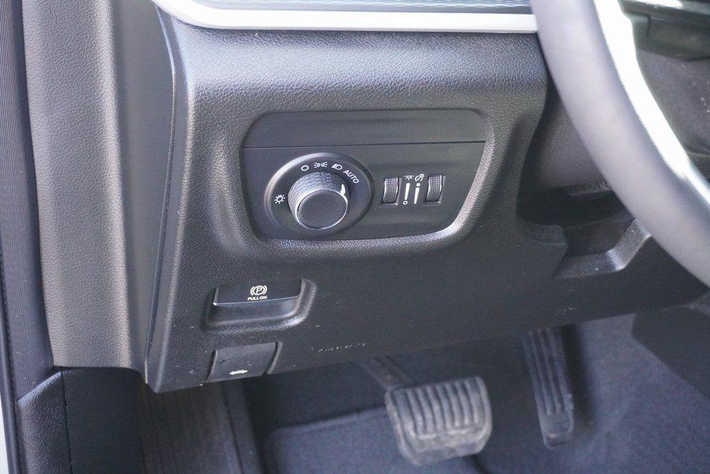 used 2024 Jeep Grand Cherokee car, priced at $32,500