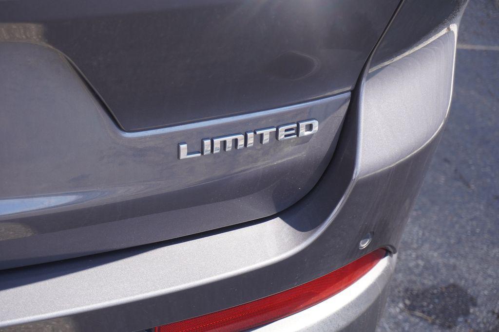 used 2023 Jeep Grand Cherokee L car, priced at $31,500