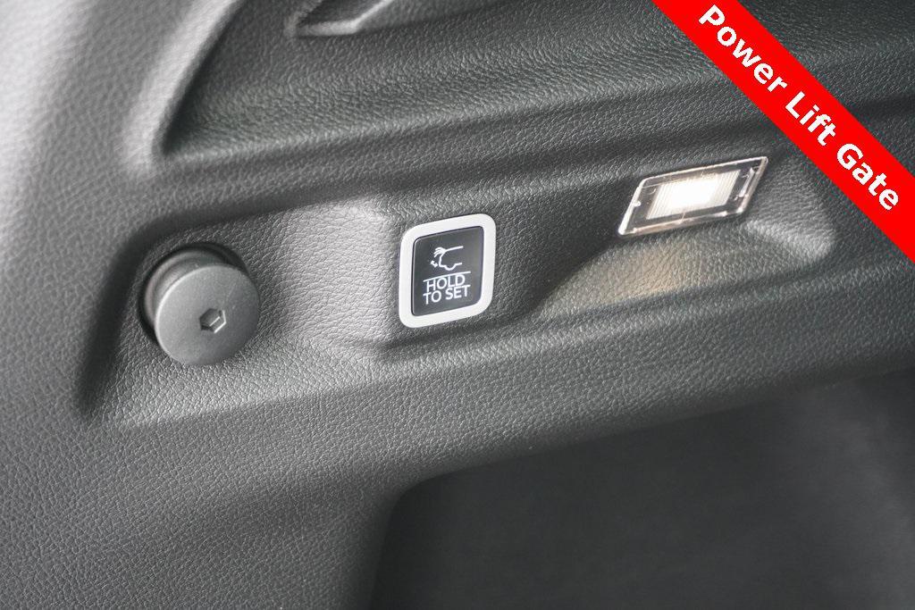 new 2025 Jeep Grand Cherokee L car, priced at $44,405