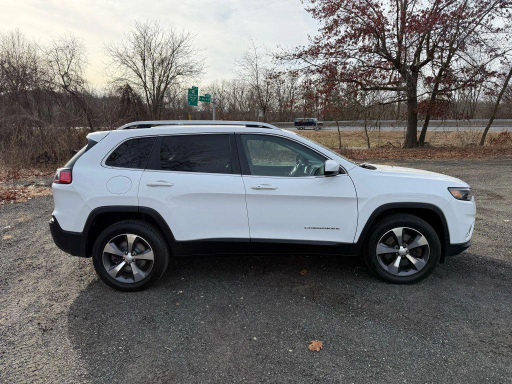 used 2019 Jeep Cherokee car, priced at $7,995
