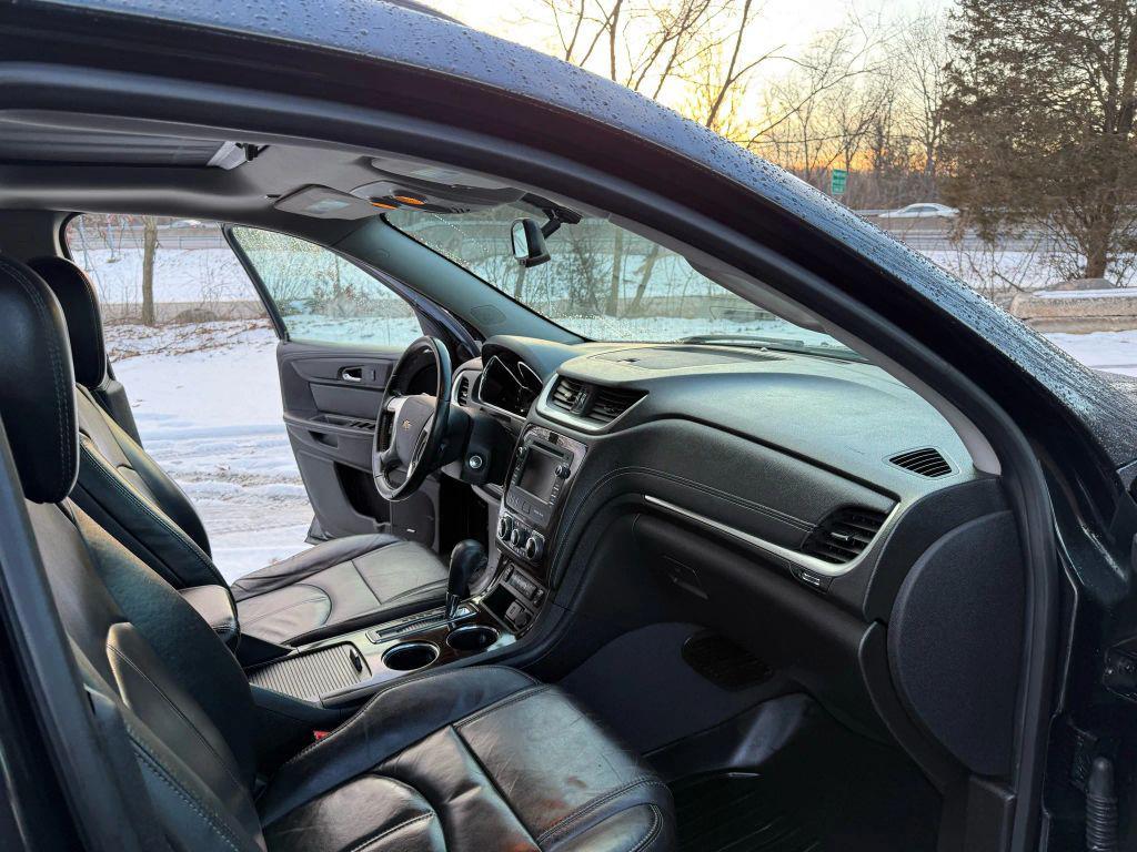 used 2015 Chevrolet Traverse car, priced at $6,795