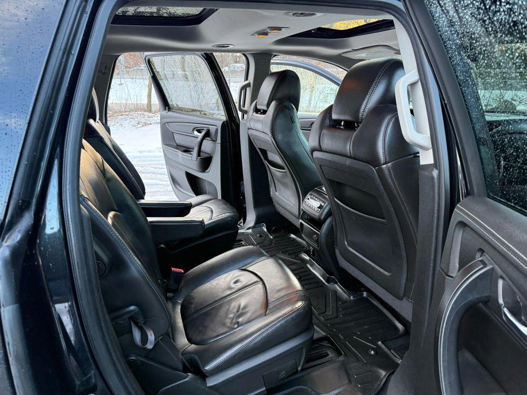 used 2015 Chevrolet Traverse car, priced at $6,795