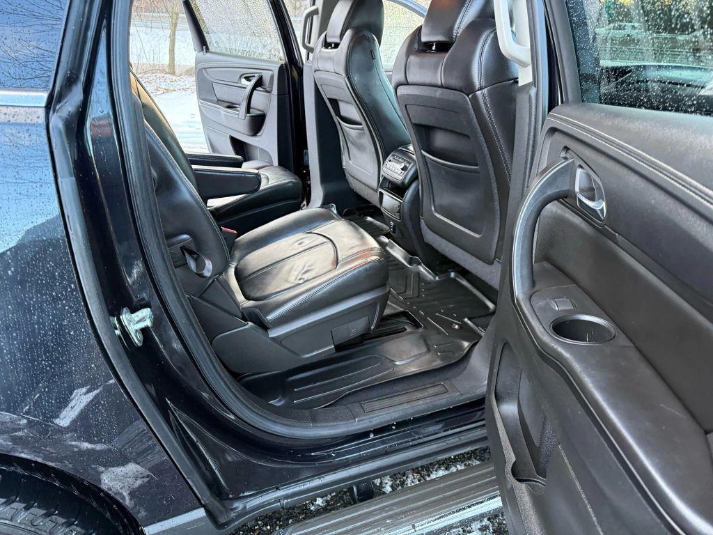 used 2015 Chevrolet Traverse car, priced at $6,795