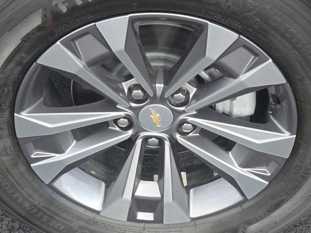 new 2026 Chevrolet Equinox car, priced at $29,677