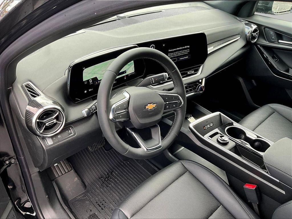 new 2026 Chevrolet Equinox car, priced at $30,802