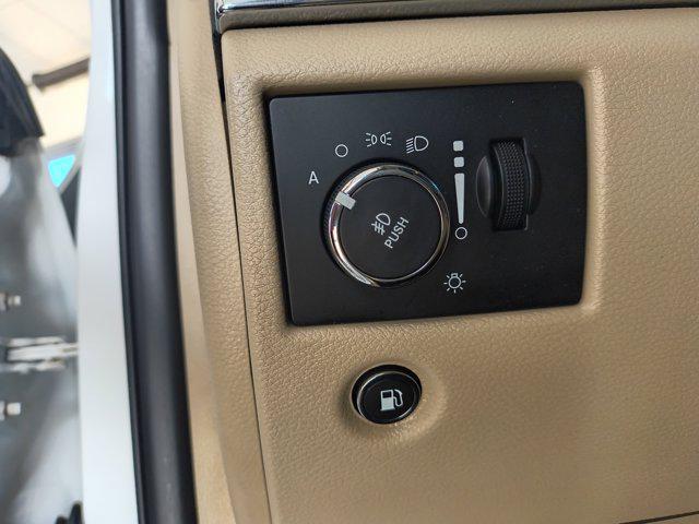 used 2017 Jeep Grand Cherokee car, priced at $15,234