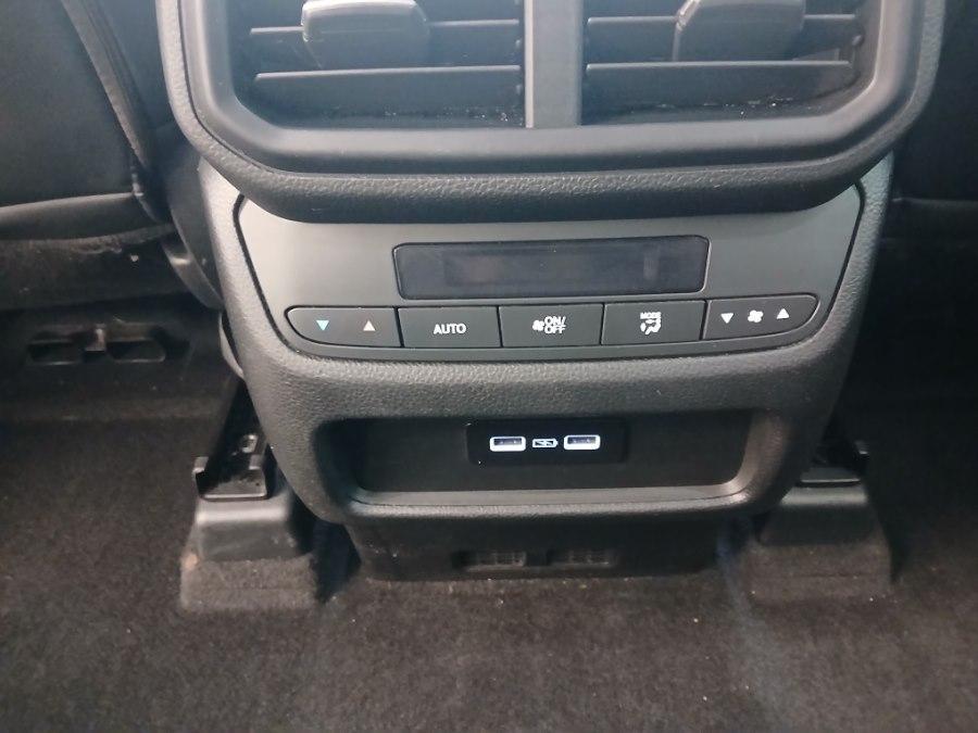 used 2023 Honda Pilot car, priced at $36,995