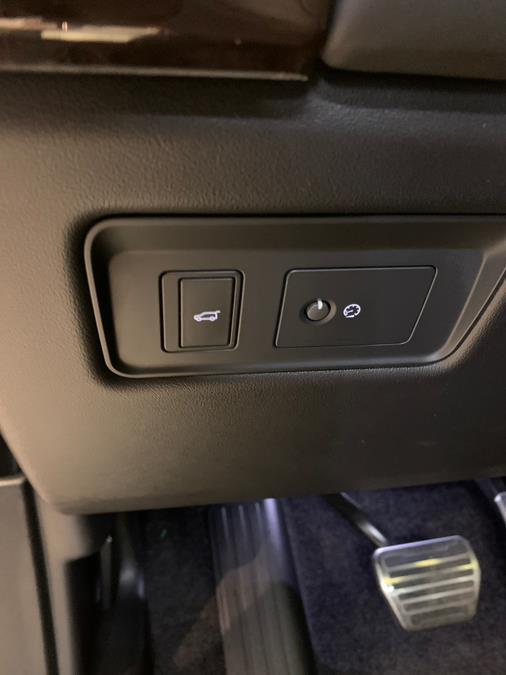 used 2022 Land Rover Range Rover car, priced at $48,995