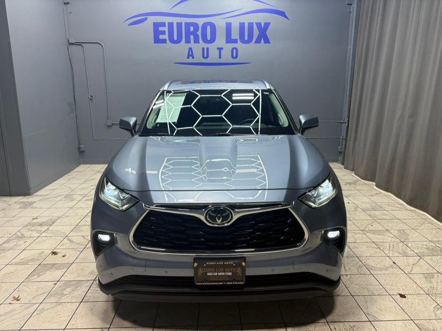 used 2022 Toyota Highlander car, priced at $33,595