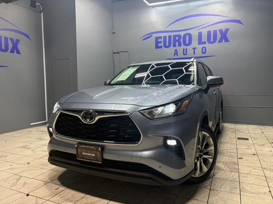 used 2022 Toyota Highlander car, priced at $33,595