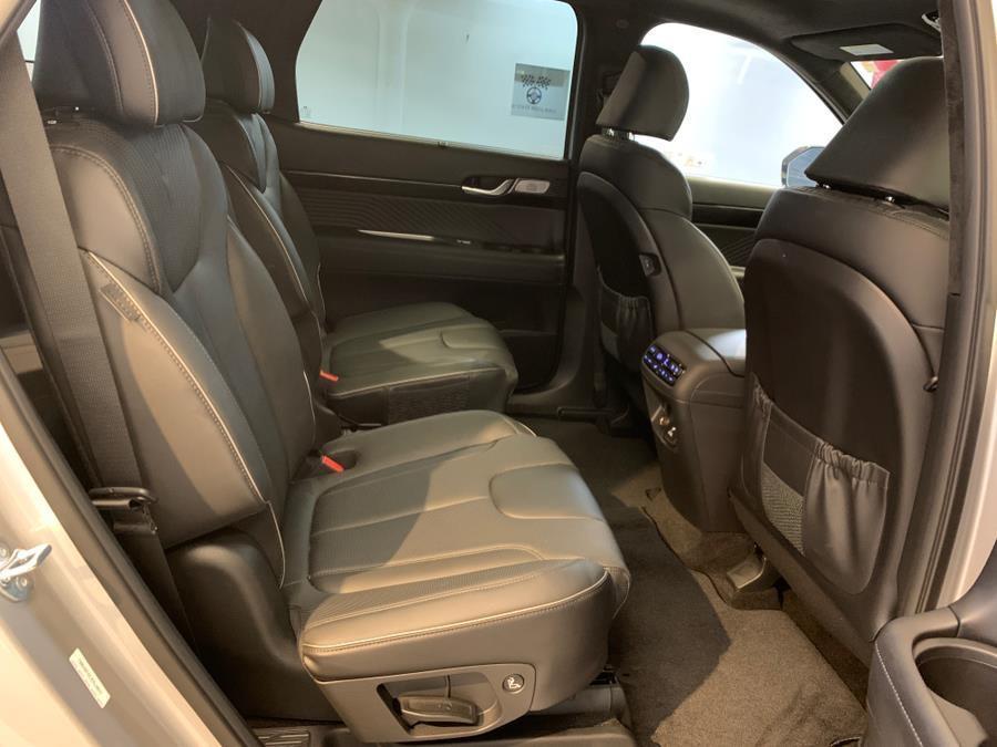 used 2025 Hyundai Palisade car, priced at $45,666